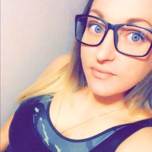 Meet your Posher, Ashlie